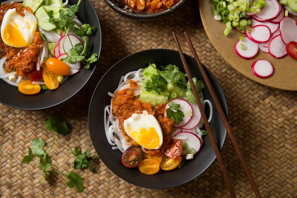 Nouilles froides épicées au kimchi