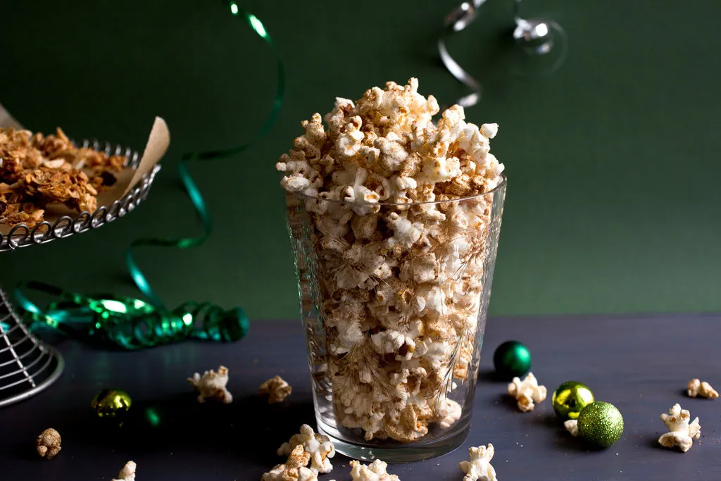 Popcorn épicé au wok