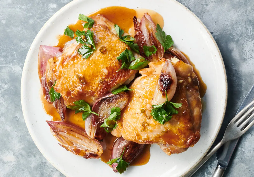 Poulet glacé au miel et échalotes