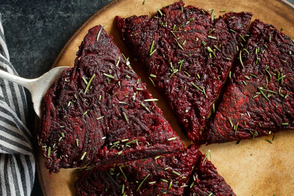 Rösti de betterave avec romarin