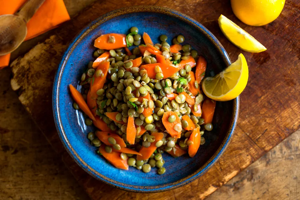 Salade de lentilles et carottes aux épices du Moyen-Orient